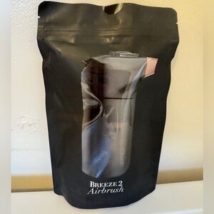 Brand New Sealed Luminess Breez2 Airbrush Unit